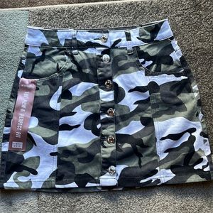 Woman’s Camo Jean Skirt.